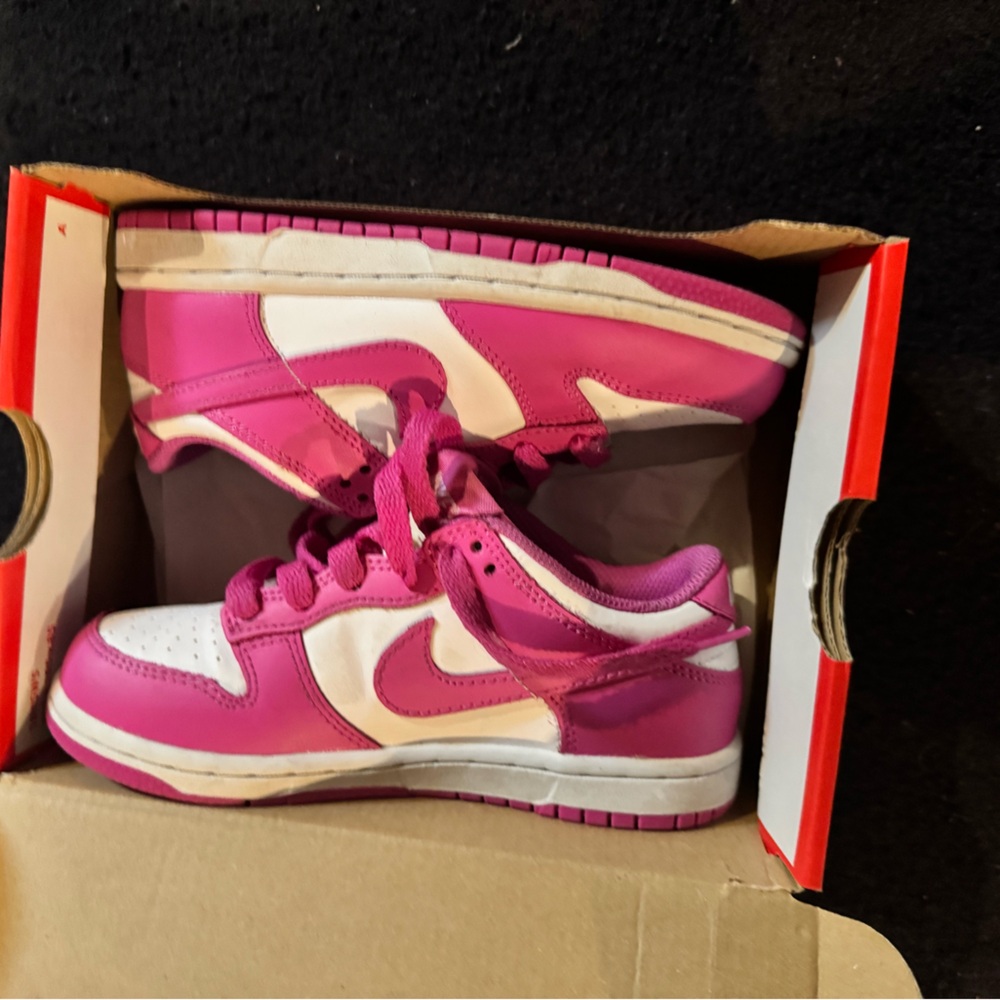 Girls Nike dunk